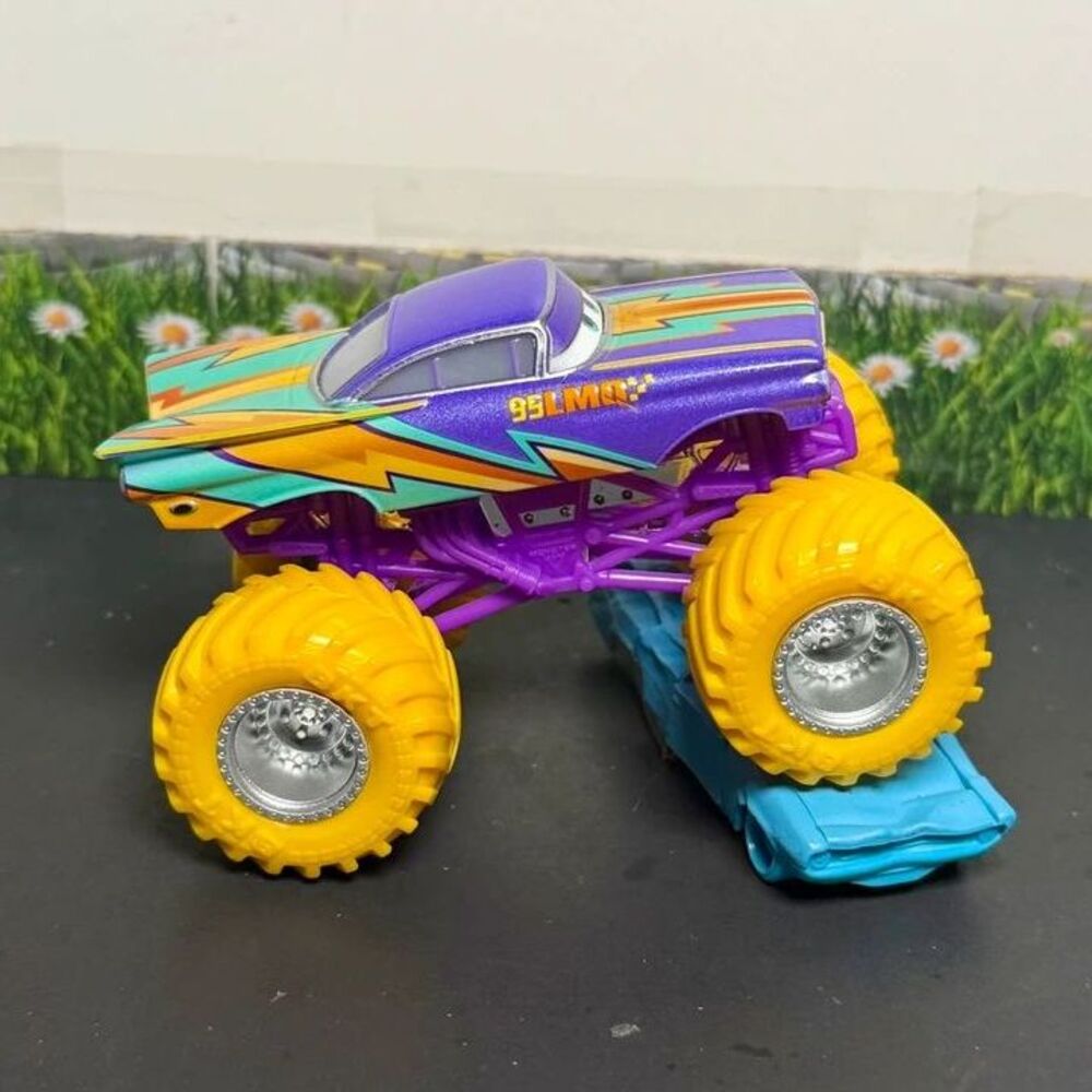 Disney Pixar Cars Custom Monster Truck RTC Ramone 20th Anniversary 1:64 Scale
